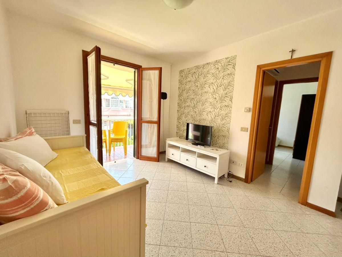 Seaside Terrace & Pool Getaway Apartment Cavallino-Treporti Exterior photo